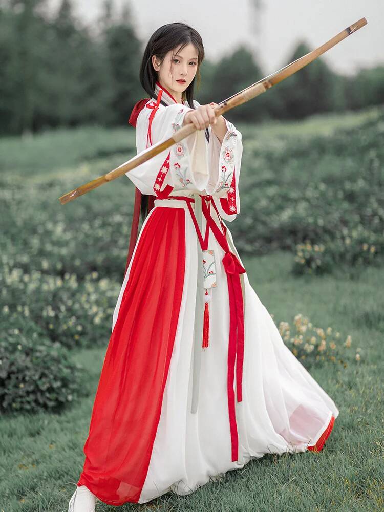 Traditional Women Chinese Mode - مراجعة Hanbok Modern Set وسعره